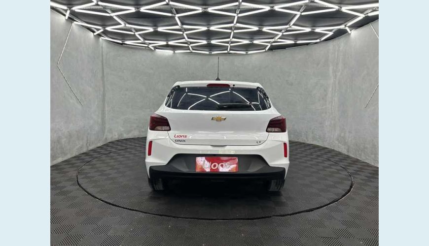 CHEVROLET ONIX LT 1.0 TURBO FLEX MANUAL 4P - BRANCO - 2024 Foto 6 (Grande)