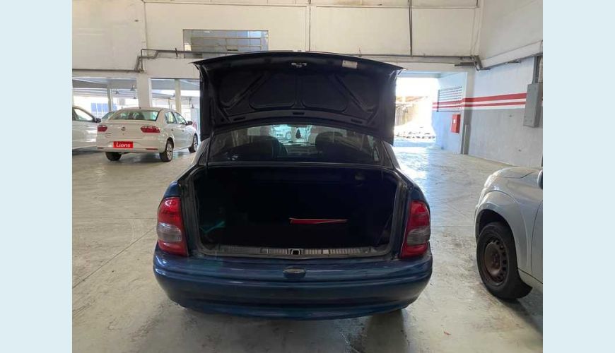 CHEVROLET CLASSIC LIFE 1.0 FLEX MANUAL 4P - AZUL - 2009 Foto 6 (Grande)