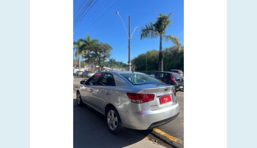 KIA CERATO AUT. 4P - PRATA - 2010 Foto 6 (Grande)