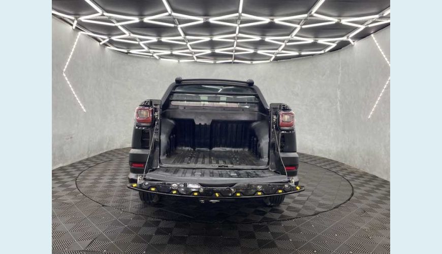 FIAT STRADA ENDURANCE 1.4 CD FLEX MANUAL 4P - PRETO - 2022 Foto 6 (Grande)
