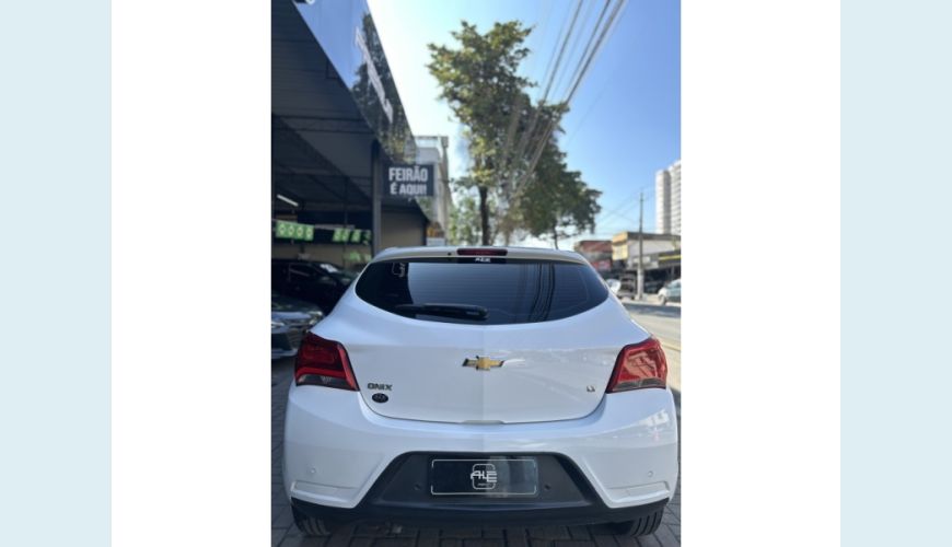 CHEVROLET ONIX FLEX MANUAL 4P - BRANCO - 2019 Foto 6 (Grande)