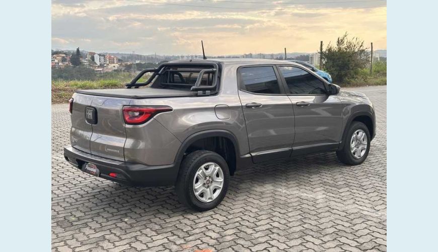 FIAT TORO ENDURANCE 1.8 AT6 FLEX AUT. - CINZA - 2021 Foto 6 (Grande)