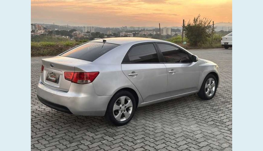 KIA CERATO EX 1.6 16V 6VEL AUT. - PRATA - 2011 Foto 6 (Grande)