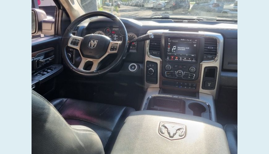 DODGE DODGE RAM 2500 LARAMIE 6.7 TDI DIESEL AUT. 4P - BRANCO - 2018 Foto 6 (Grande)