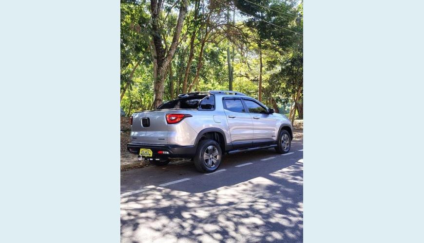 FIAT TORO FREEDOM AT6 1.8 FLEX AUT. 4P - PRATA - 2021 Foto 6 (Grande)