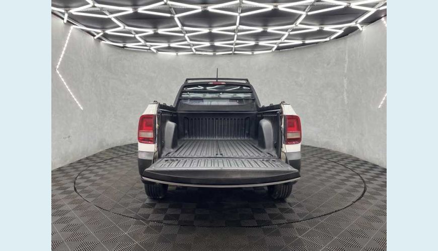 VOLKSWAGEN SAVEIRO ROBUST 1.6 MSI FLEX MANUAL 2P - BRANCO - 2018 Foto 6 (Grande)