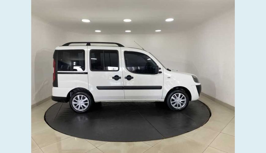 FIAT DOBLO ESSENCE 1.8 FLEX MANUAL 4P - BRANCO - 2019 Foto 6 (Grande)
