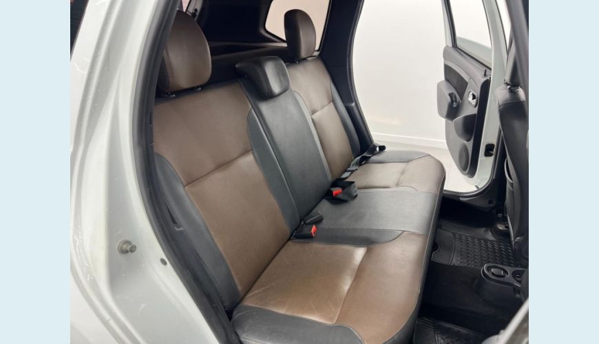 RENAULT RENAULT DUSTER 2.0 FLEX AUT. 4P - BRANCO - 2016 Foto 6 (Grande)