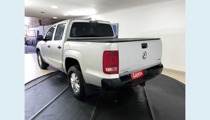 VOLKSWAGEN AMAROK SE 4X4 2.0 TDI DIESEL MANUAL 4P - PRATA - 2019 Foto 6 (Grande)