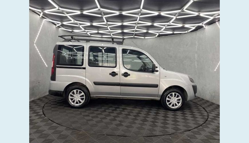FIAT DOBLO ESSENCE 1.8 16V FLEX MANUAL 4P - PRATA - 2021 Foto 6 (Grande)
