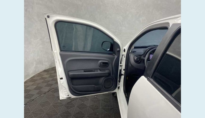 FIAT FIAT MOBI LIKE 1.0 FLEX MANUAL 4P - BRANCO - 2022 Foto 6 (Grande)