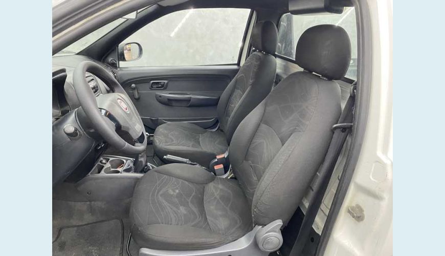 FIAT STRADA HARD WORKING 1.4 FLEX MANUAL 2P - BRANCO - 2020 Foto 6 (Grande)