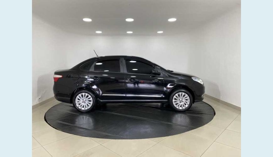 FIAT GRAND SIENA ESSENCE 1.6 16V FLEX MANUAL 4P - PRETO - 2014 Foto 6 (Grande)