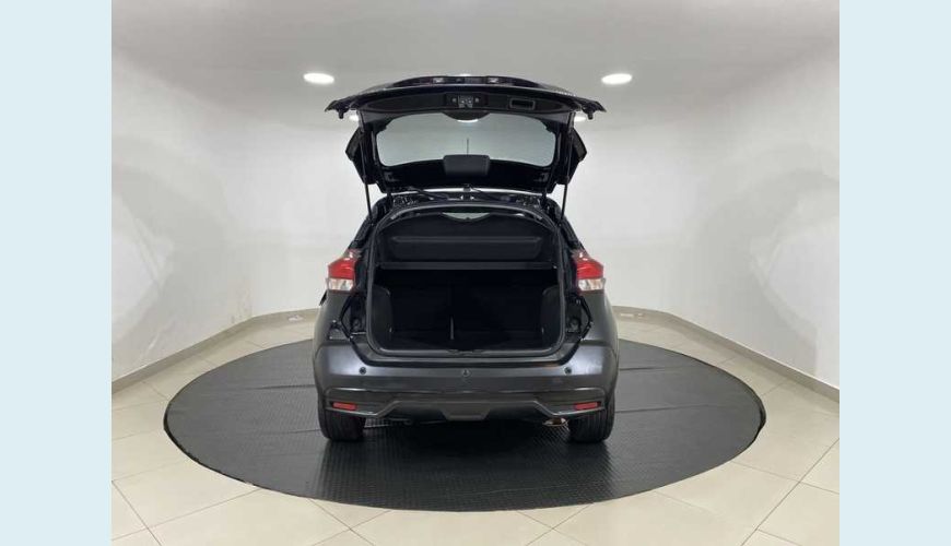 NISSAN KICKS SV LIMITED 1.6 FLEX AUT. 4P - PRETO - 2017 Foto 6 (Grande)