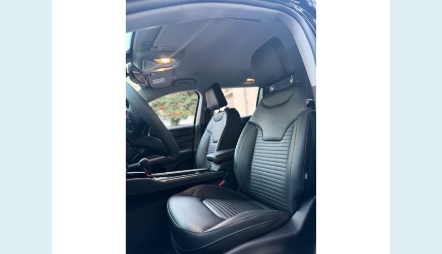 JEEP COMMANDER FLEX AUT. 4P - PRETO - 2025 Foto 6 (Grande)
