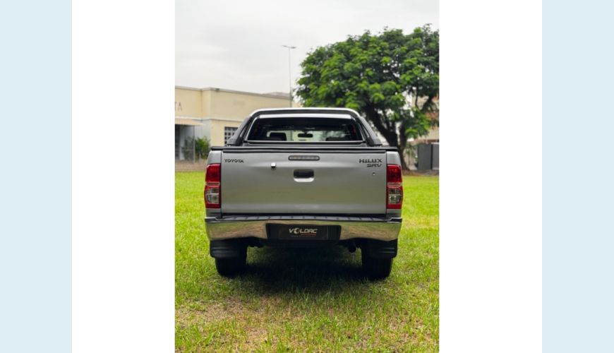 TOYOTA HILUX FLEX AUT. 4P - PRATA - 2015 Foto 6 (Grande)
