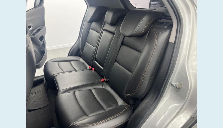 CHEVROLET TRACKER PREMIER 4C 150CV FLEX AUT. 4P - PRATA - 2018 Foto 6 (Grande)