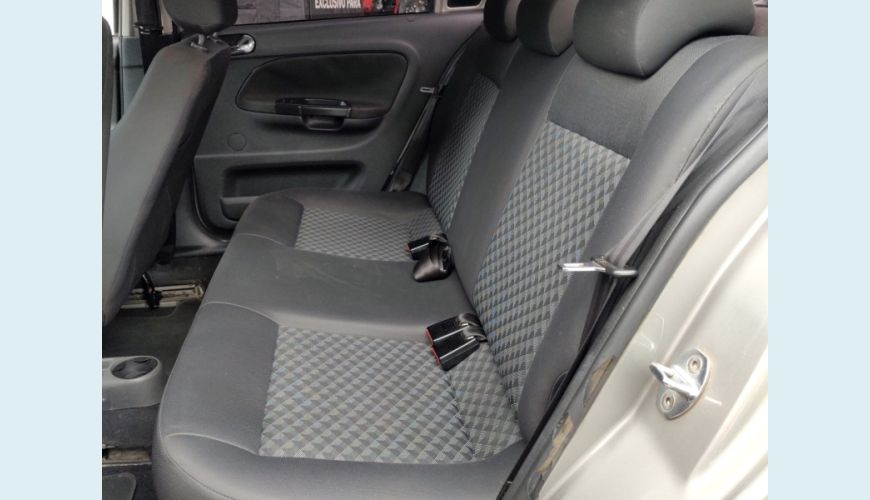 VOLKSWAGEN VOLKSWAGEN VOYAGE FLEX MANUAL 4P - PRATA - 2016 Foto 6 (Grande)