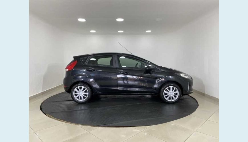 FORD FORD FIESTA SE 1.6 16V FLEX MANUAL 4P - PRETO - 2018 Foto 6 (Grande)