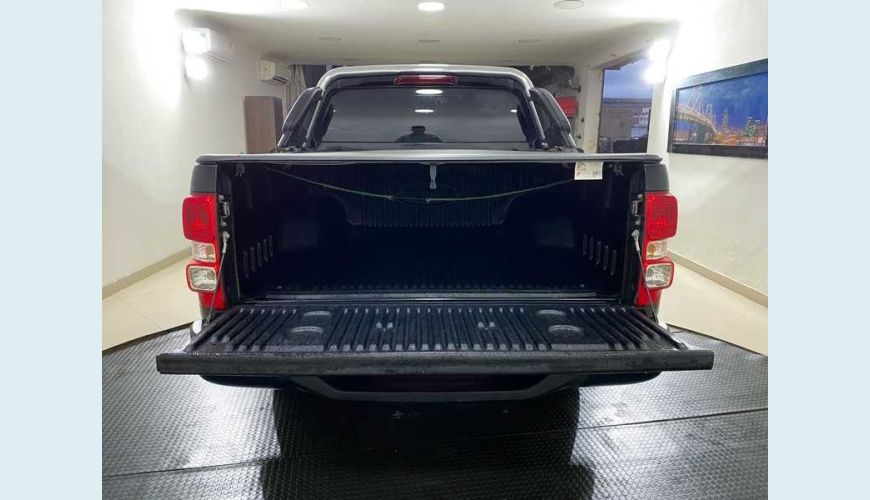 CHEVROLET S-10 ADVANTAGE 2.5 ECOTEC SIDI FLEX MANUAL 4P - PRETO - 2017 Foto 6 (Grande)