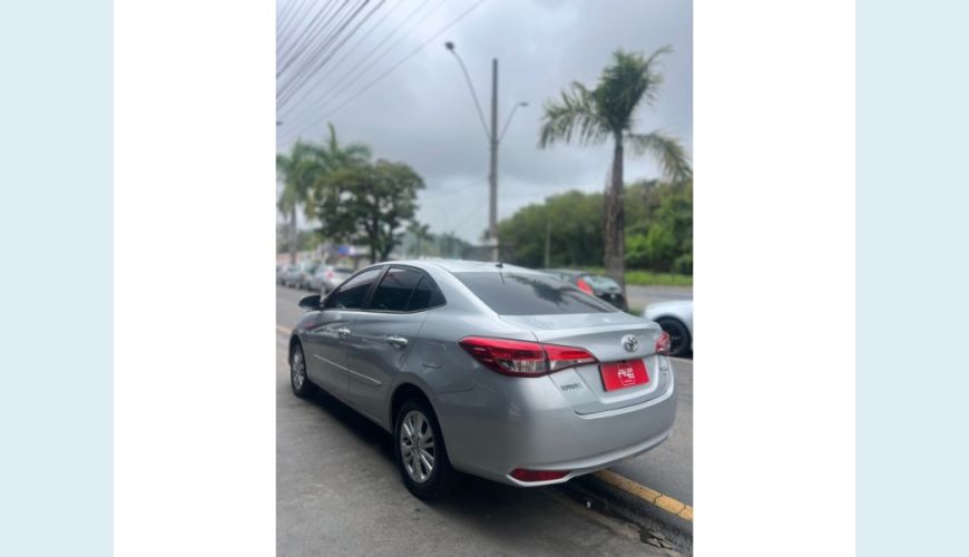 TOYOTA YARIS FLEX AUT. 4P - PRATA - 2019 Foto 6 (Grande)