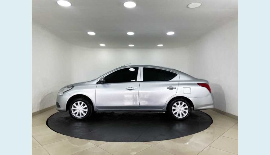 NISSAN VERSA 1.0 12V FLEX - PRATA - 2019 Foto 6 (Grande)