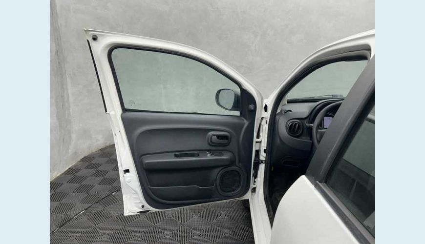 FIAT FIAT MOBI LIKE 1.0 FLEX MANUAL 4P - BRANCO - 2023 Foto 6 (Grande)