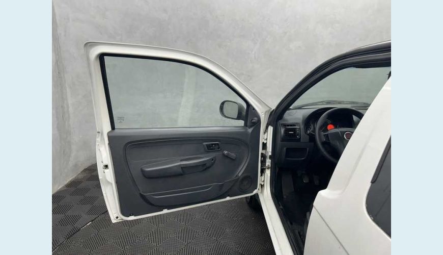 FIAT STRADA HARD WORKING 1.4 FLEX MANUAL 2P - BRANCO - 2019 Foto 6 (Grande)
