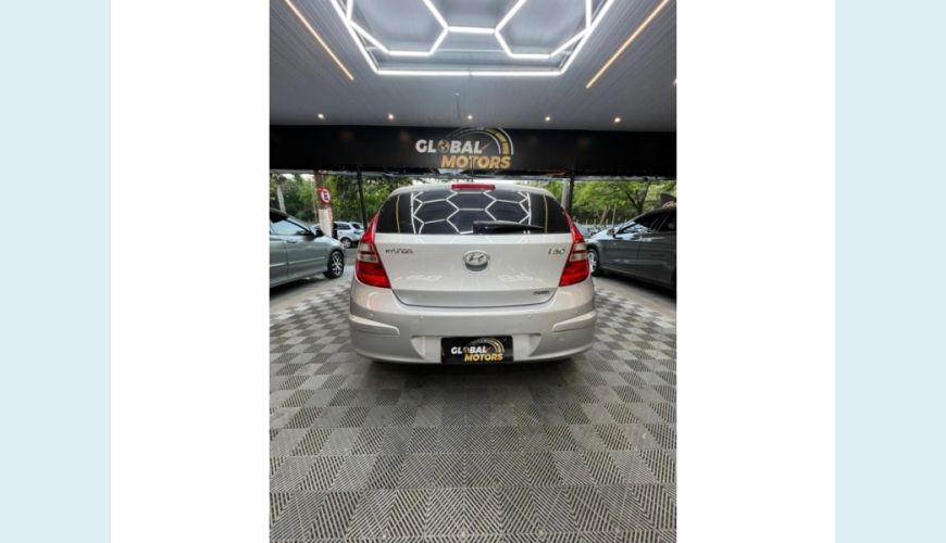 HYUNDAI I30 - PRATA - 2010 Foto 6 (Grande)