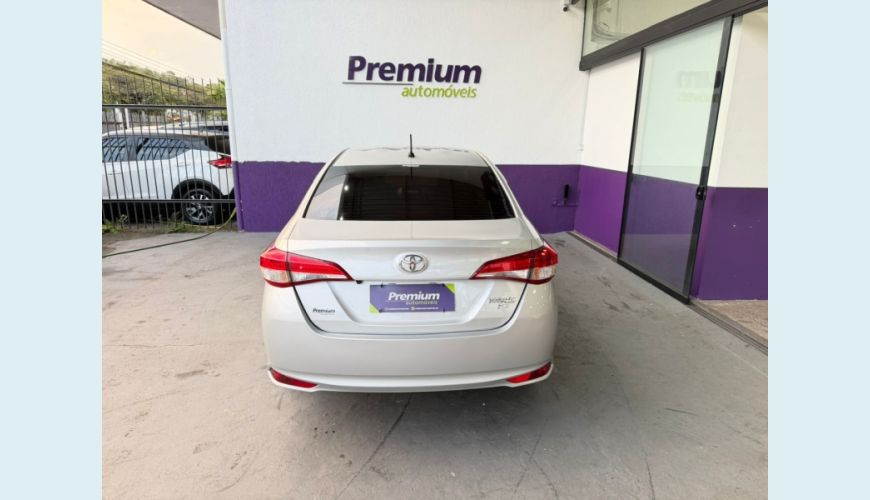 TOYOTA YARIS - PRATA - 2021 Foto 6 (Grande)