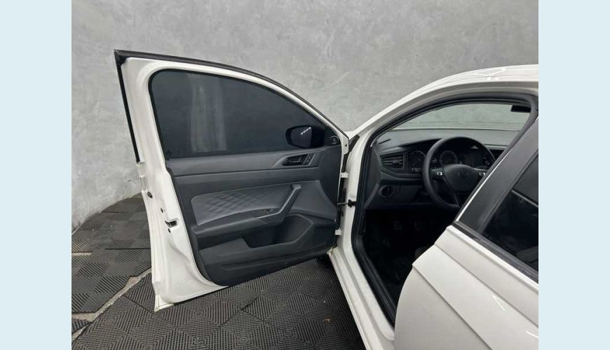 VOLKSWAGEN POLO TRACK 1.0 FLEX 12V 5P - BRANCO - 2024 Foto 6 (Grande)