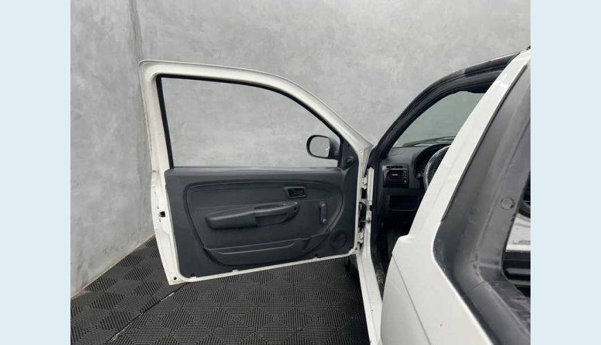 FIAT STRADA HARD WORKING 1.4 (FLEX) (CD) - BRANCO - 2020 Foto 6 (Grande)