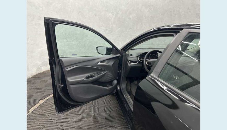 CHEVROLET ONIX PLUS LT 1.0 - PRETO - 2024 Foto 6 (Grande)