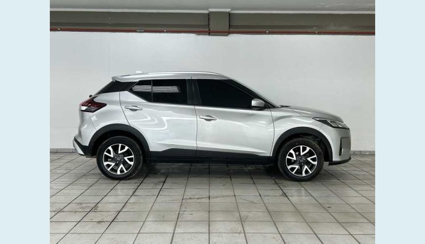 NISSAN KICKS SENSE 1.6 (FLEX) - PRATA - 2023 Foto 6 (Grande)