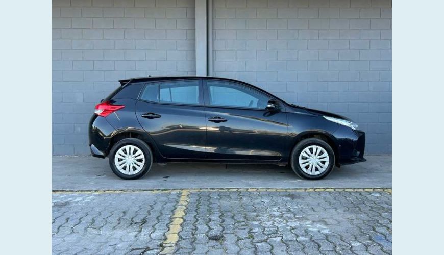 TOYOTA YARIS XL 1.5 (FLEX) (AUT) - PRETO - 2025 Foto 6 (Grande)