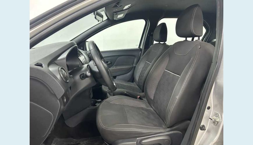 RENAULT LOGAN ZEN 1.0 - PRATA - 2024 Foto 6 (Grande)