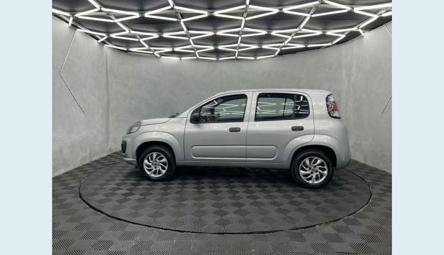 FIAT UNO ATTRACTIVE 1.0 8V (FLEX) 4P - PRATA - 2020 Foto 6 (Grande)
