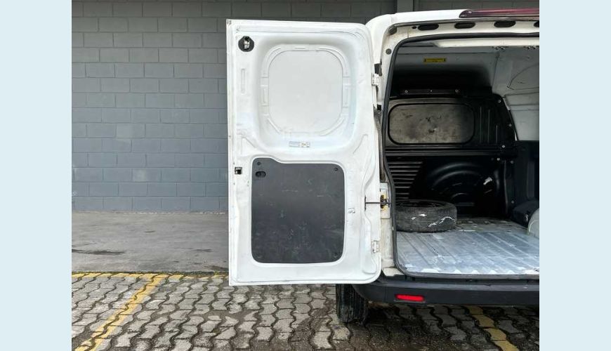 FIAT FIORINO 1.4 ENDURANCE (FLEX) - BRANCO - 2023 Foto 6 (Grande)