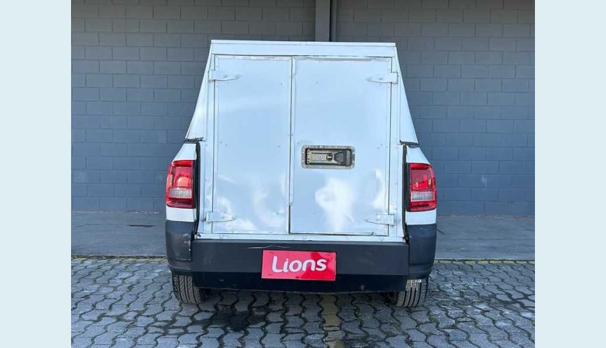 VOLKSWAGEN SAVEIRO ROBUST 1.6 MSI CS (FLEX) - BRANCO - 2023 Foto 6 (Grande)