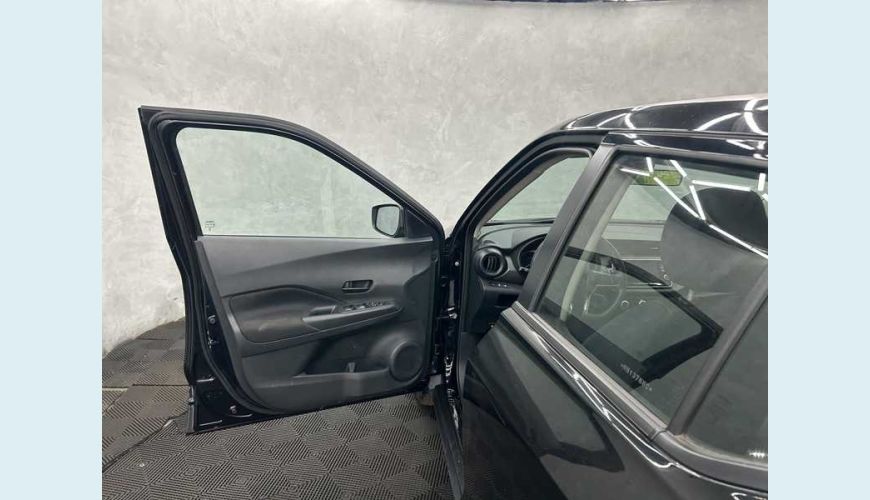 NISSAN KICKS ACTIVE 1.6 (FLEX) - PRETO - 2024 Foto 6 (Grande)