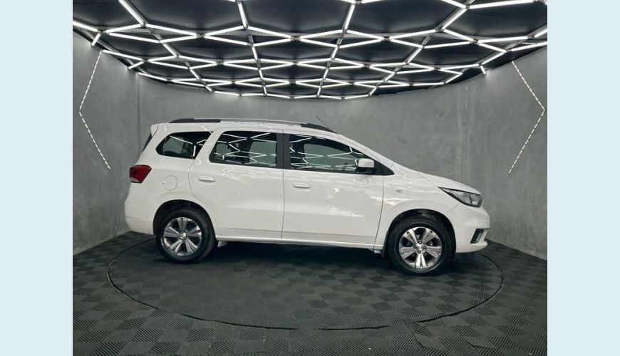 CHEVROLET SPIN PREMIER 1.8 (AUT.) - BRANCO - 2023 Foto 6 (Grande)