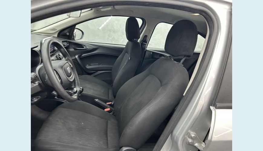FIAT CRONOS DRIVE 1.0 (FLEX) MT - PRATA - 2023 Foto 6 (Grande)