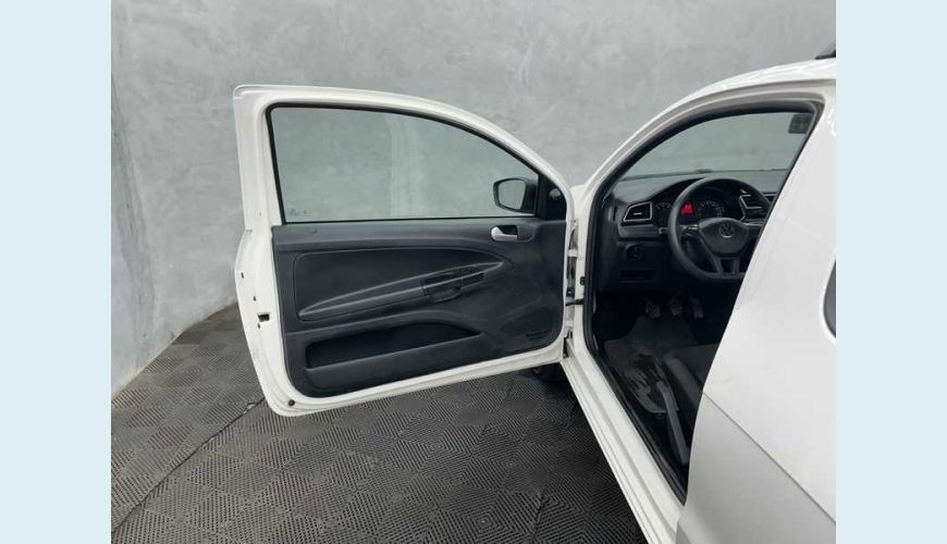 VOLKSWAGEN SAVEIRO ROBUST TOTAL FLEX 16V - BRANCO - 2024 Foto 6 (Grande)