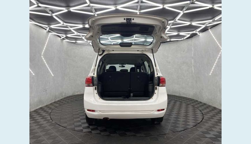 CHEVROLET SPIN LS 1.8 5S (FLEX) - BRANCO - 2022 Foto 6 (Grande)