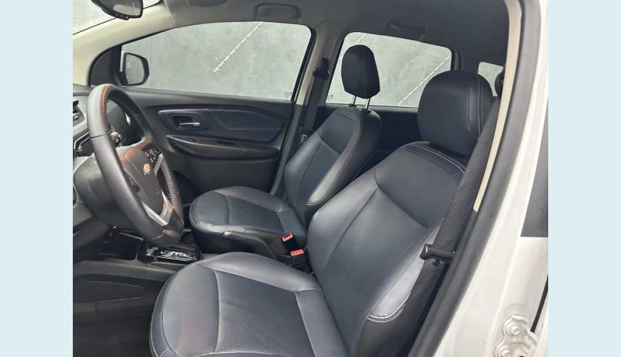 CHEVROLET SPIN PREMIER 1.8 (AUT.) - BRANCO - 2024 Foto 6 (Grande)