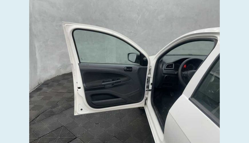 VOLKSWAGEN GOL 1.0 12V FLEX - BRANCO - 2023 Foto 6 (Grande)
