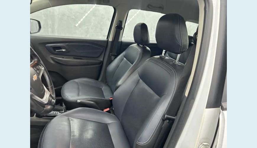 CHEVROLET SPIN PREMIER 1.8 (AUT.) - BRANCO - 2024 Foto 6 (Grande)