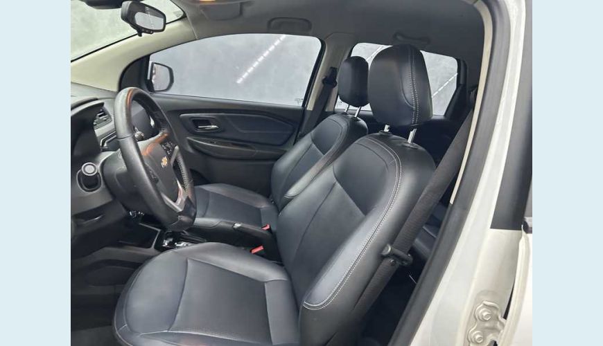 CHEVROLET SPIN PREMIER 1.8 (AUT.) - BRANCO - 2024 Foto 6 (Grande)