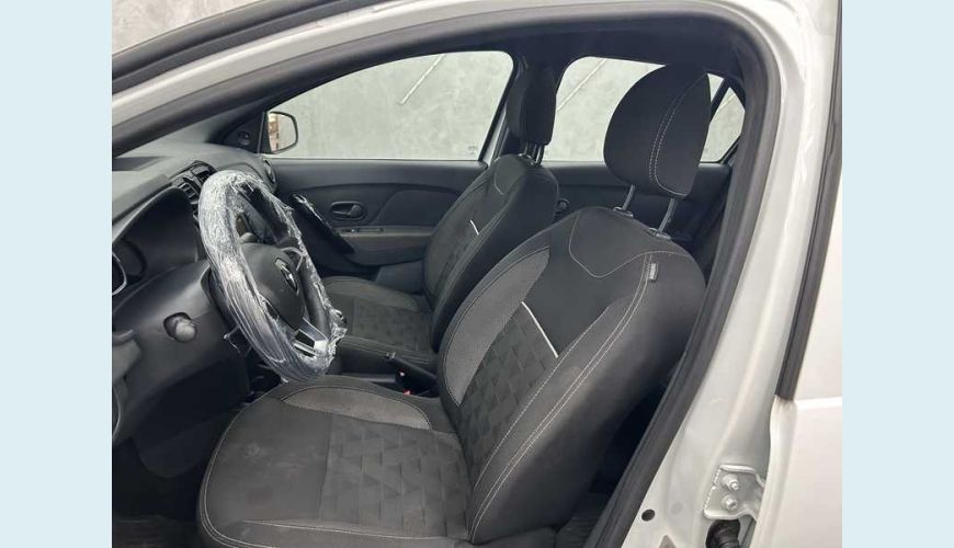 RENAULT LOGAN ZEN 1.0 12V SCE FLEX - BRANCO - 2023 Foto 6 (Grande)