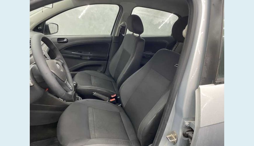 VOLKSWAGEN GOL 1.0 12V FLEX - PRATA - 2021 Foto 6 (Grande)